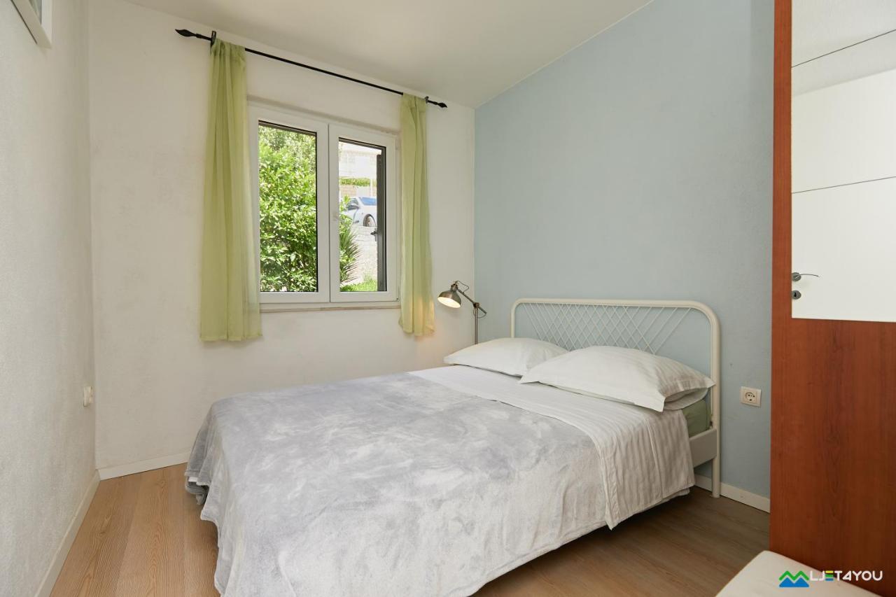 Mljet 2 You - Seafront Apartment 2+2 Sobra Exterior photo
