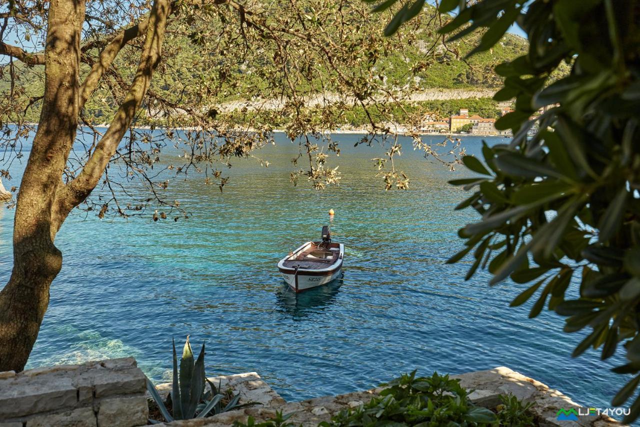 Mljet 2 You - Seafront Apartment 2+2 Sobra Exterior photo