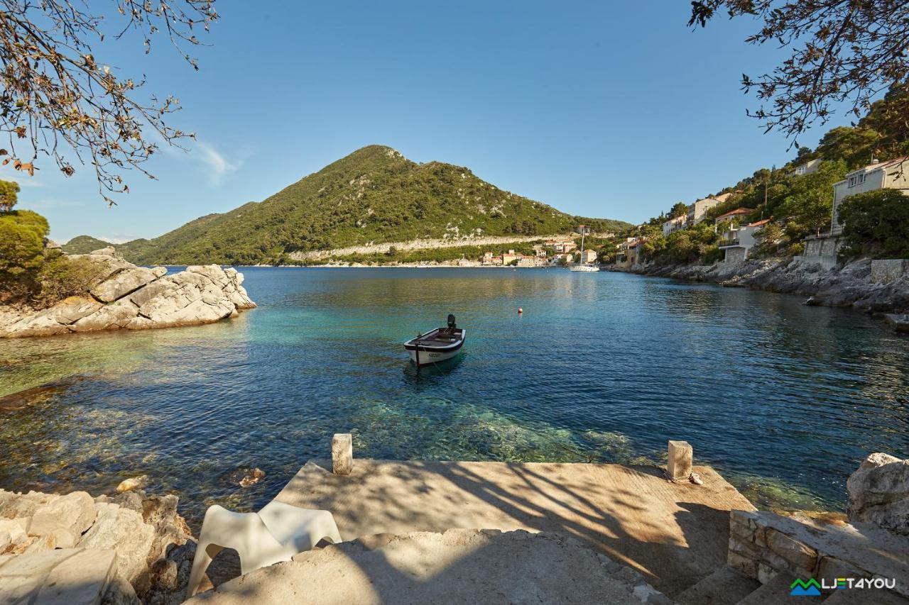 Mljet 2 You - Seafront Apartment 2+2 Sobra Exterior photo